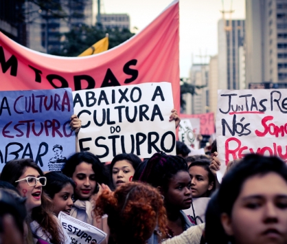 Dia 10 de outubro - todos juntos contra a violência à mulher